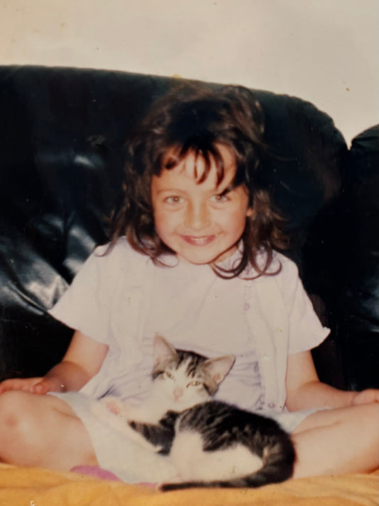 10 signs your cat loves you